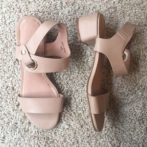 MOVING SALE: NWT Topshop Block Heel Sandal